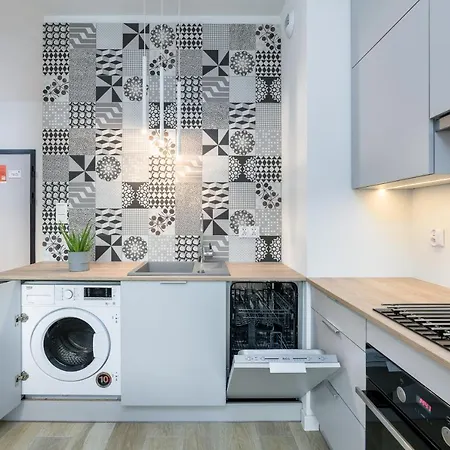 Fabryczna By Renters Poznań